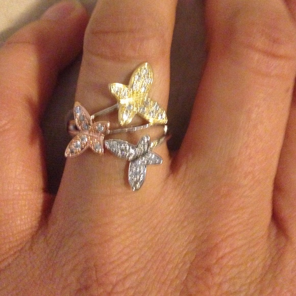 Jewelry - Sterling silver ring