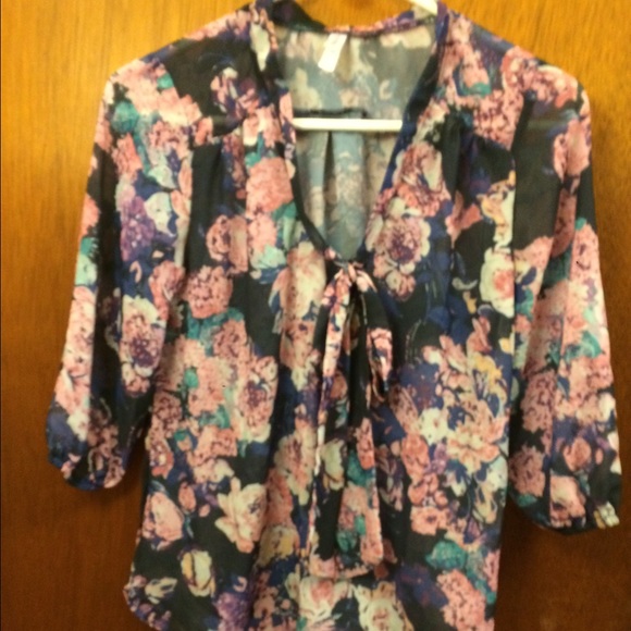 Flowy loose blouse