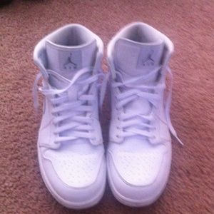 Jordan 1s size 10.5