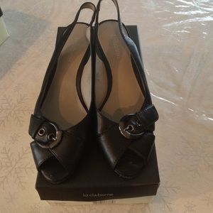 Liz Claiborne 7.5 black leather wedges.
