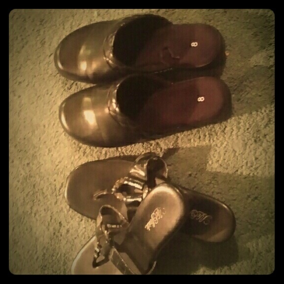 Shoes - Picture 1 of 3
