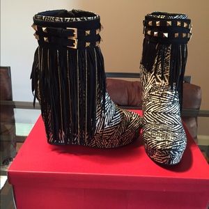 Fringe Booties Size 9