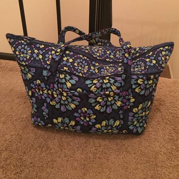 Vera Bradley duffel bag
