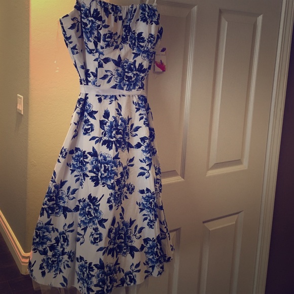 Perfect Tea party dress or horse races!