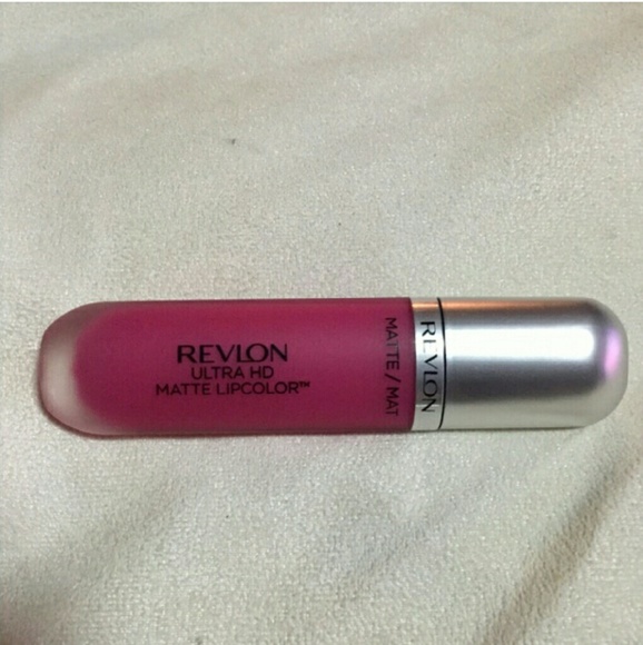 Revlon fushia pink matte lip color