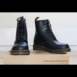 Black Doc Martens / Dr. Marten 8.5 Women's