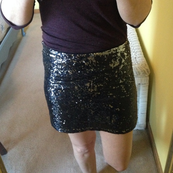 Black sequin miniskirt! F21