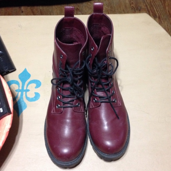 H&M Divide brand lace-up boots