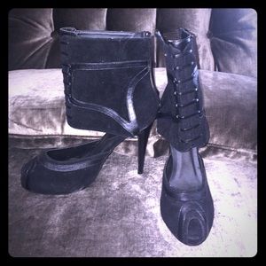 💄Donated💄NYLA cuff peep toe black faux suede/