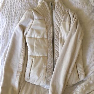 ⭐TRADED⭐️AMAZING Lululemon jacket⭐️
