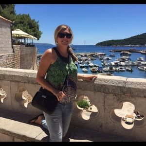 Meet your Posher, Diane