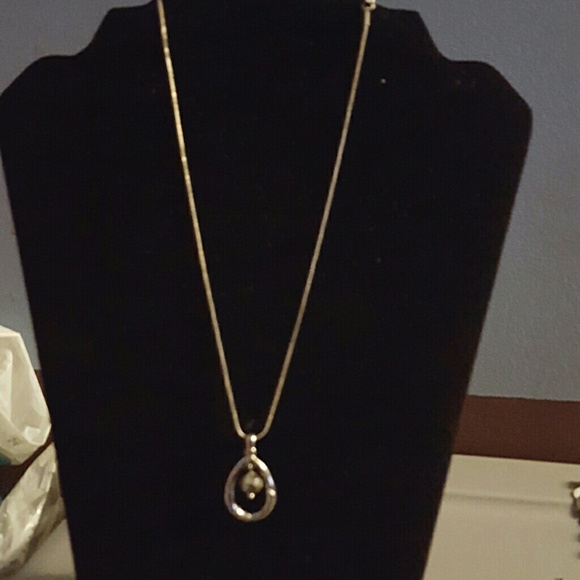 Lia sophia necklace