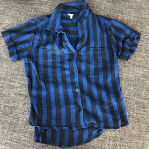 Forever 21 Striped Short Sleeve Buttonup