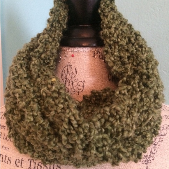 Handmade Scarf and Cowl - Picture 2 of 3