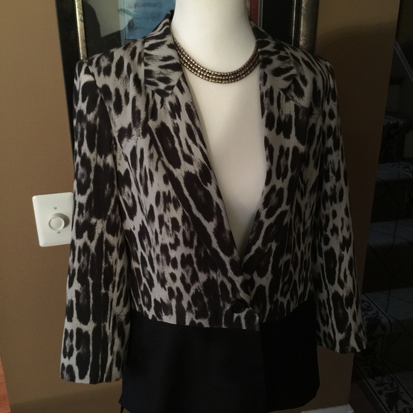 Sexy animal print inspired top by Charles Henry.. - Picture 4 of 4