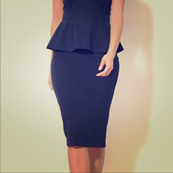 ๐โค๏ธHOST PICKโค๏ธ๐NY & Co Navy Stretch Midi Skirt - Picture 3 of 7