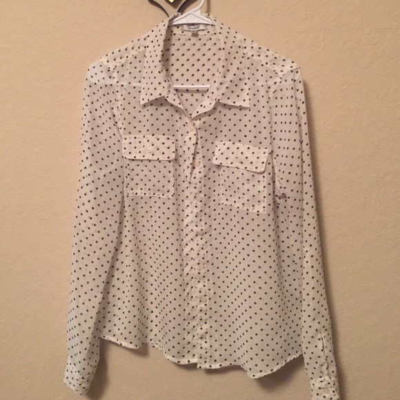 Long sleeve polk a dot button up shirt