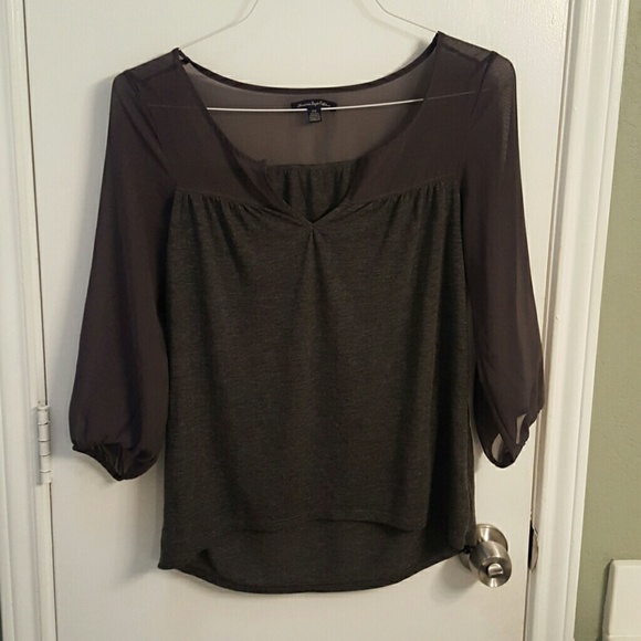 Blouse with shear arms