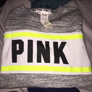 NWT XS LONG SLEEVE VS PINK SWEATSHIRT