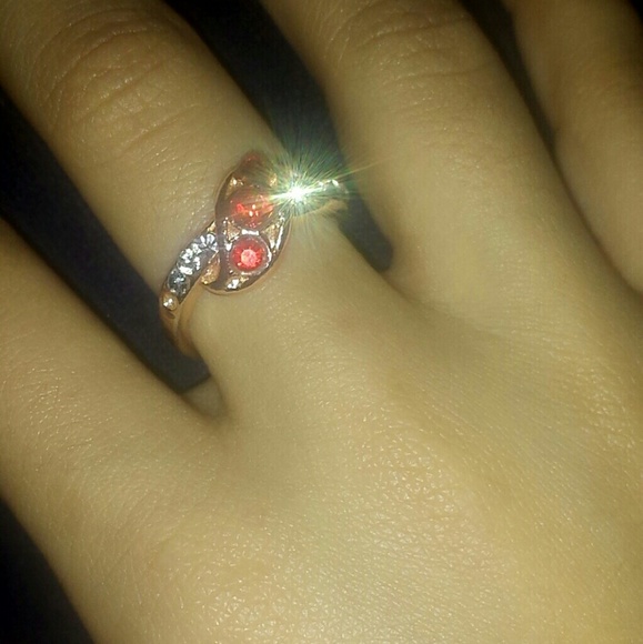 gold ring ??