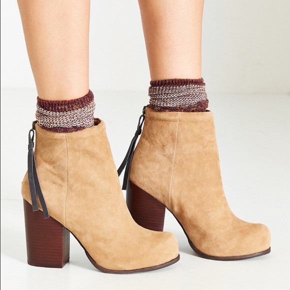 Jeffrey Campbell Shoes - Jeffrey Campbell Suede Rumble Boot Size 8
