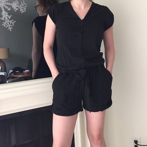 Express Black jumper with tie front