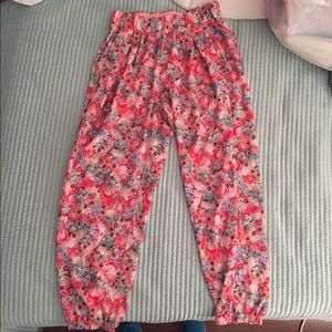 Slouchy lululemon pants