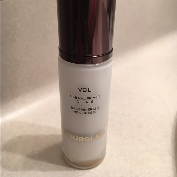 Hourglass Mineral Primer