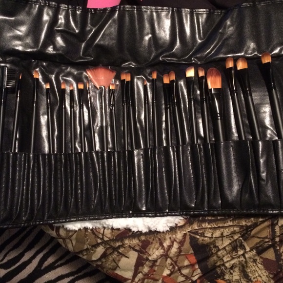 Brush set - Picture 1 of 4