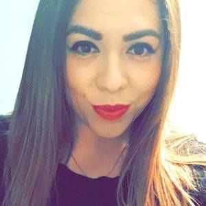 Meet your Posher, Yolanda