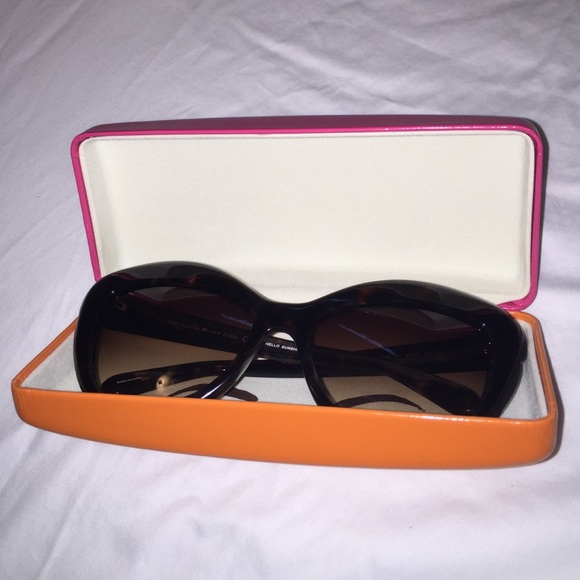 Kate Spade sunglasses in GREAT condition