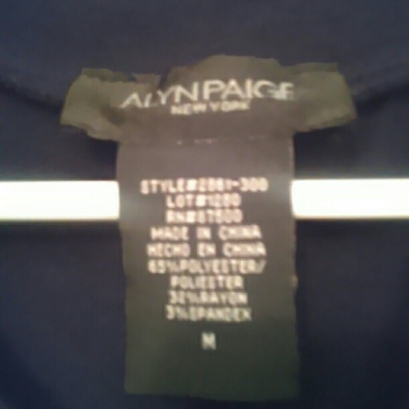 Dress - Picture 3 of 3