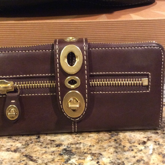 Coach wallet in dark brown in good condition :) - Picture 4 of 4
