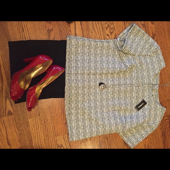NEW with tag. Express tweed top.