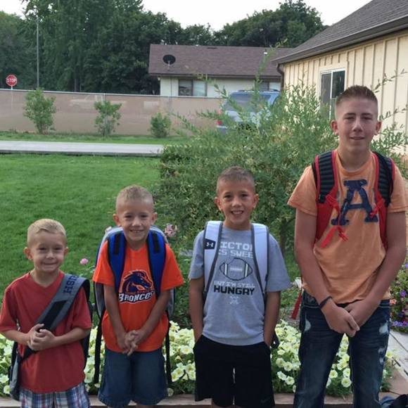 Meet your Posher, Lori - Picture 1 of 1