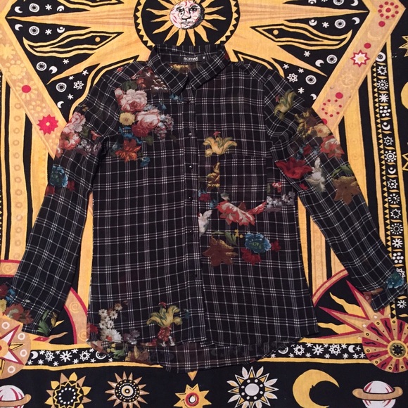 ROMWE Plaid & Floral Blouse Size Medium
