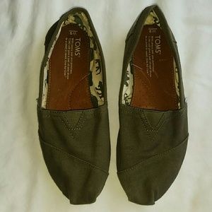 TOMS sz W9