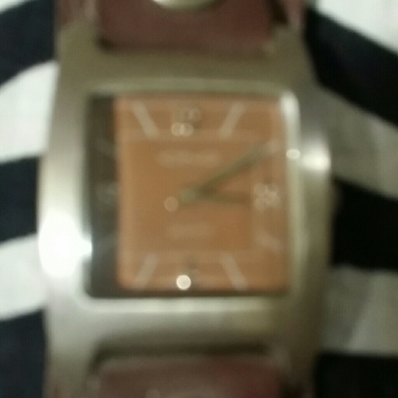 Watch - Picture 4 of 4
