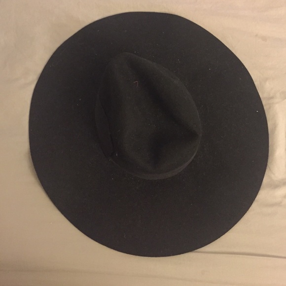 Black Floppy Hat