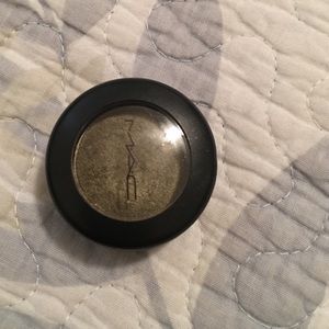 💯 Authentic MAC  eyeshadow