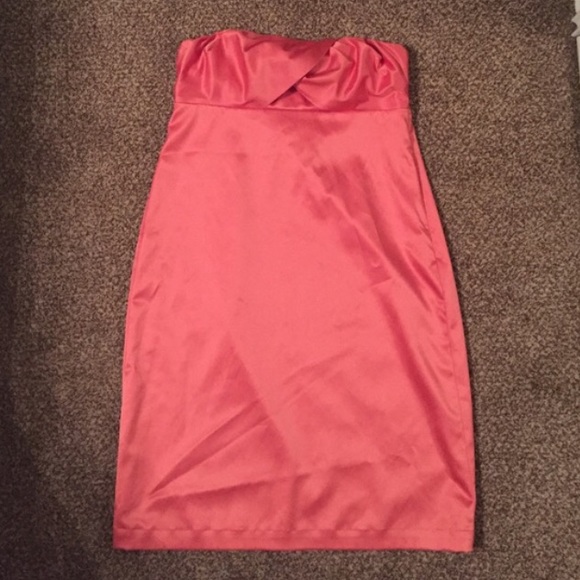 3/$20👠 NWT Peach strapless dress - Picture 3 of 4