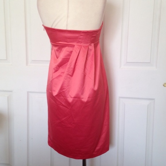 3/$20👠 NWT Peach strapless dress - Picture 4 of 4