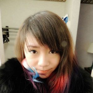 Meet your Posher, Athena