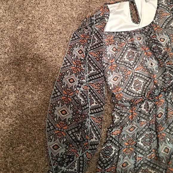 Dress - Picture 3 of 4