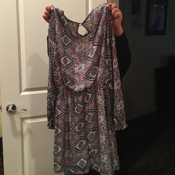 Dress - Picture 4 of 4