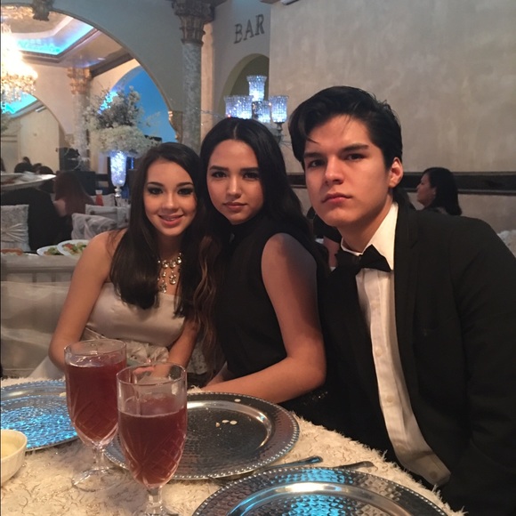 Meet your Posher, Aylin - Picture 1 of 1