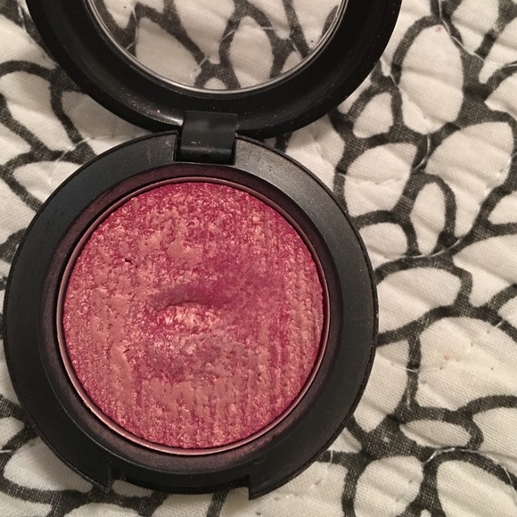 💯 Authentic MAC eyeshadow - Picture 2 of 3