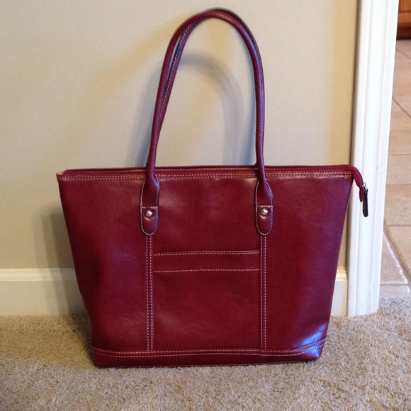 Burgundy maroon tote or computer bag