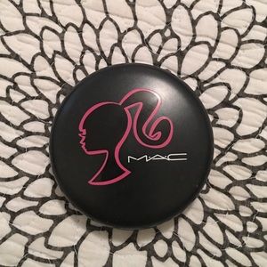 Rare Barbie collection 💯 Authentic MAC blush