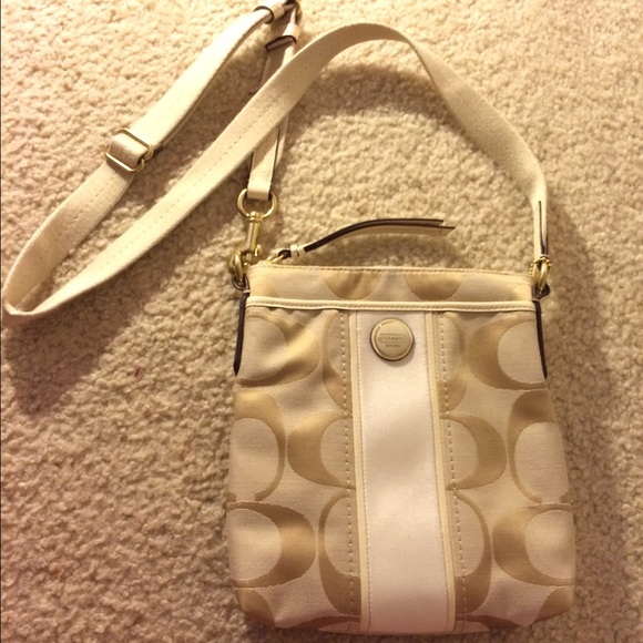 💋SALE***NWOT Coach Crossbody Purse